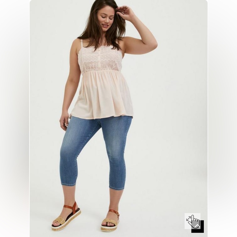 NWT TORRID Babydoll Gauze Crochet Trim Cami In Color Peach Blush - Size:00 - M/L